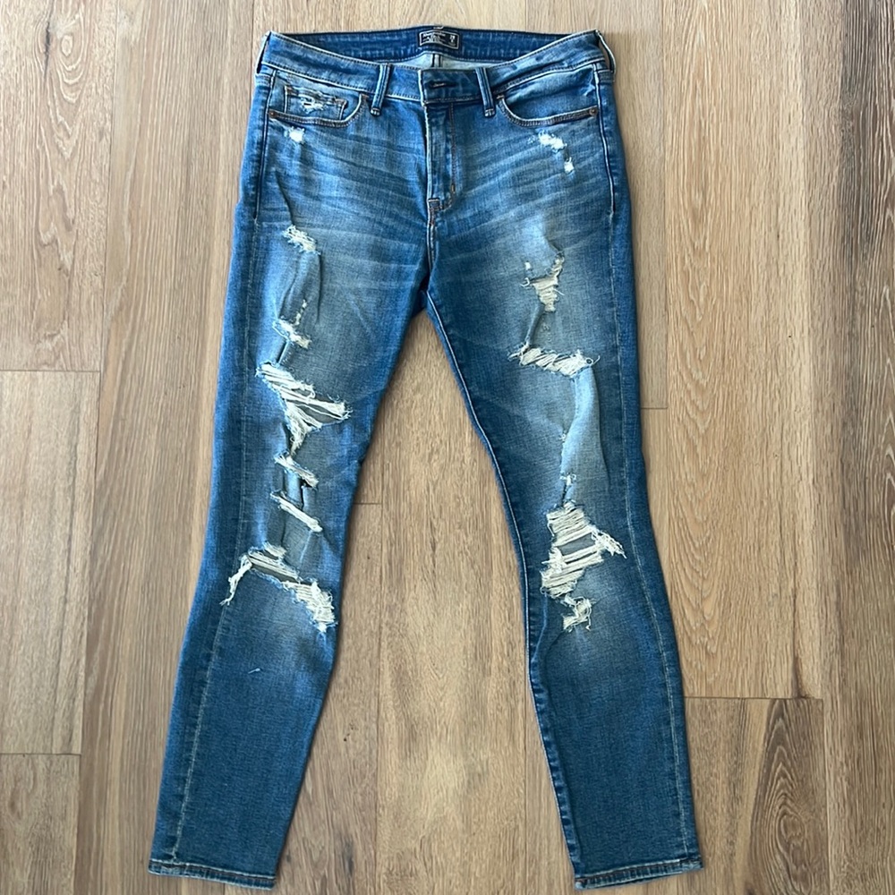 Abercrombie & Fitch Mid Rise Super Skinny 29/8s